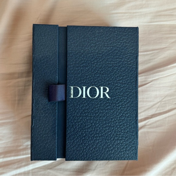 Dior Zipped Wallet - Picture 8 of 10